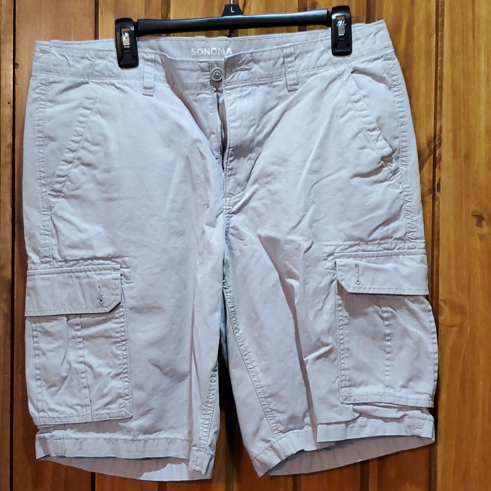 Men's cargo shorts